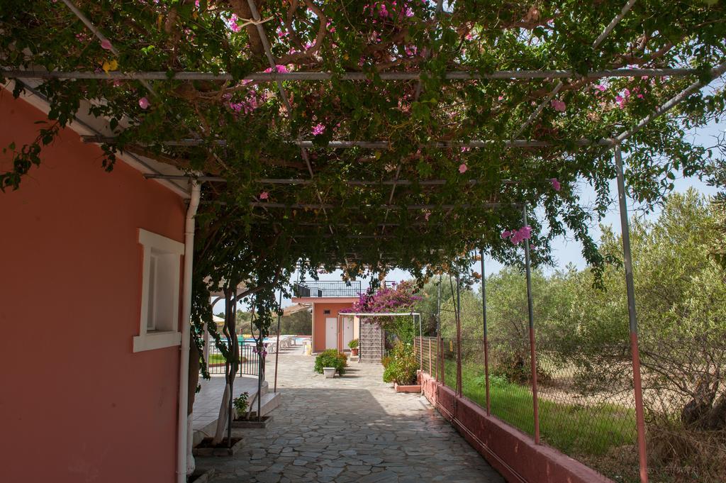 Paradise Studios Svoronata Buitenkant foto